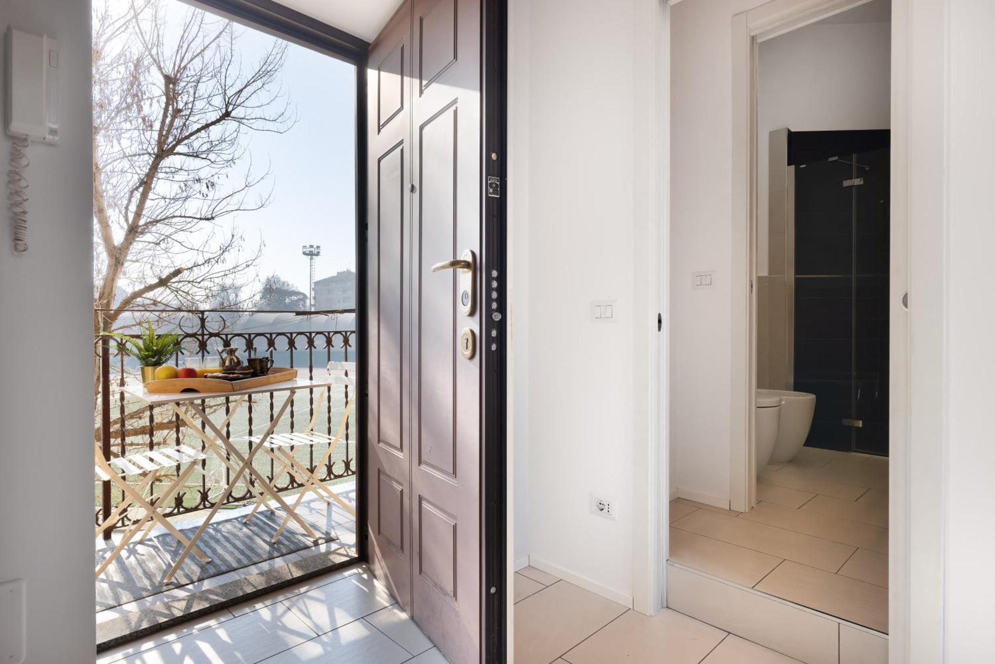 Apartament Nam House & Posto Auto Mediolan Zewnętrze zdjęcie